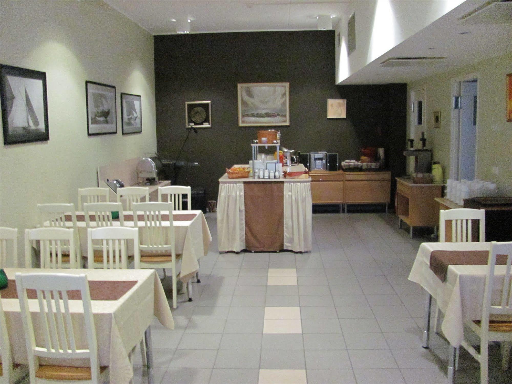 Carolina Hotel Parnu Ngoại thất bức ảnh